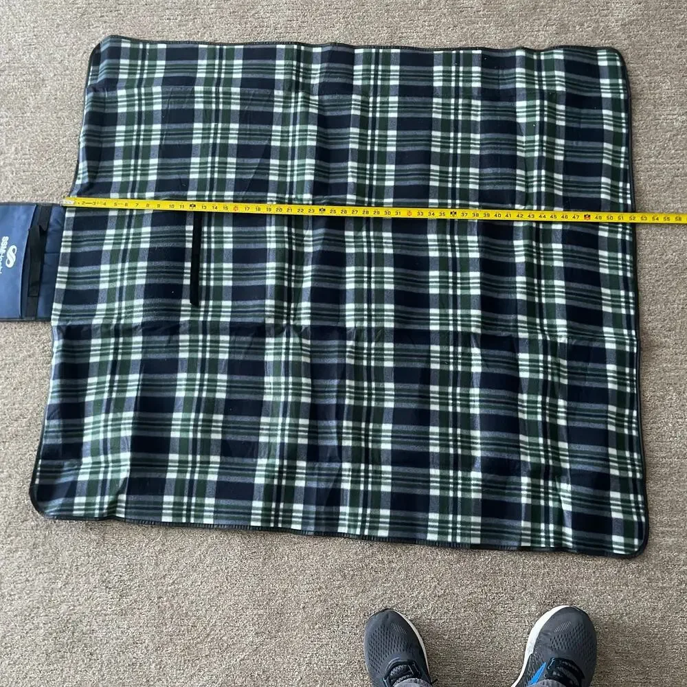 Blanket Throw With Carry Handle Cozy Warm Blue Green Plaid‎ 46 x 52